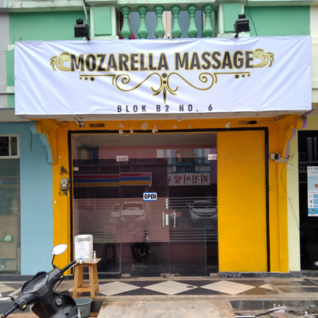 Mozarella Massage Cibubur
